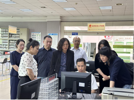 辽宁省档案馆副馆长孙杰同志一行到柳调研三线建设